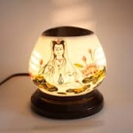 Đèn xông tinh dầu Bát Tràng hoa văn Phật Bà| Dáng Tam Giác |Bảo Minh